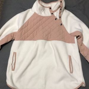 Abercrombie Pullover. White and Pink